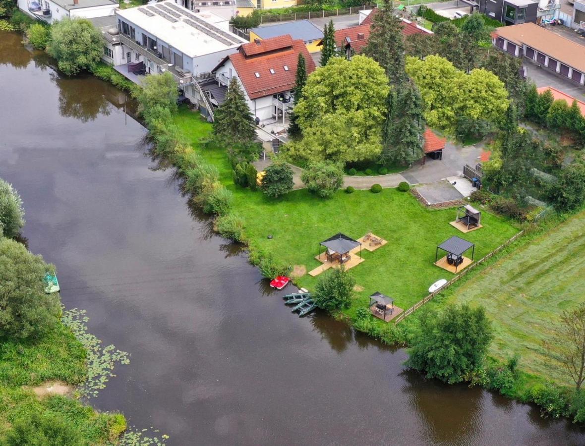 Suite 2 Neustadt an der Waldnaab Esterno foto